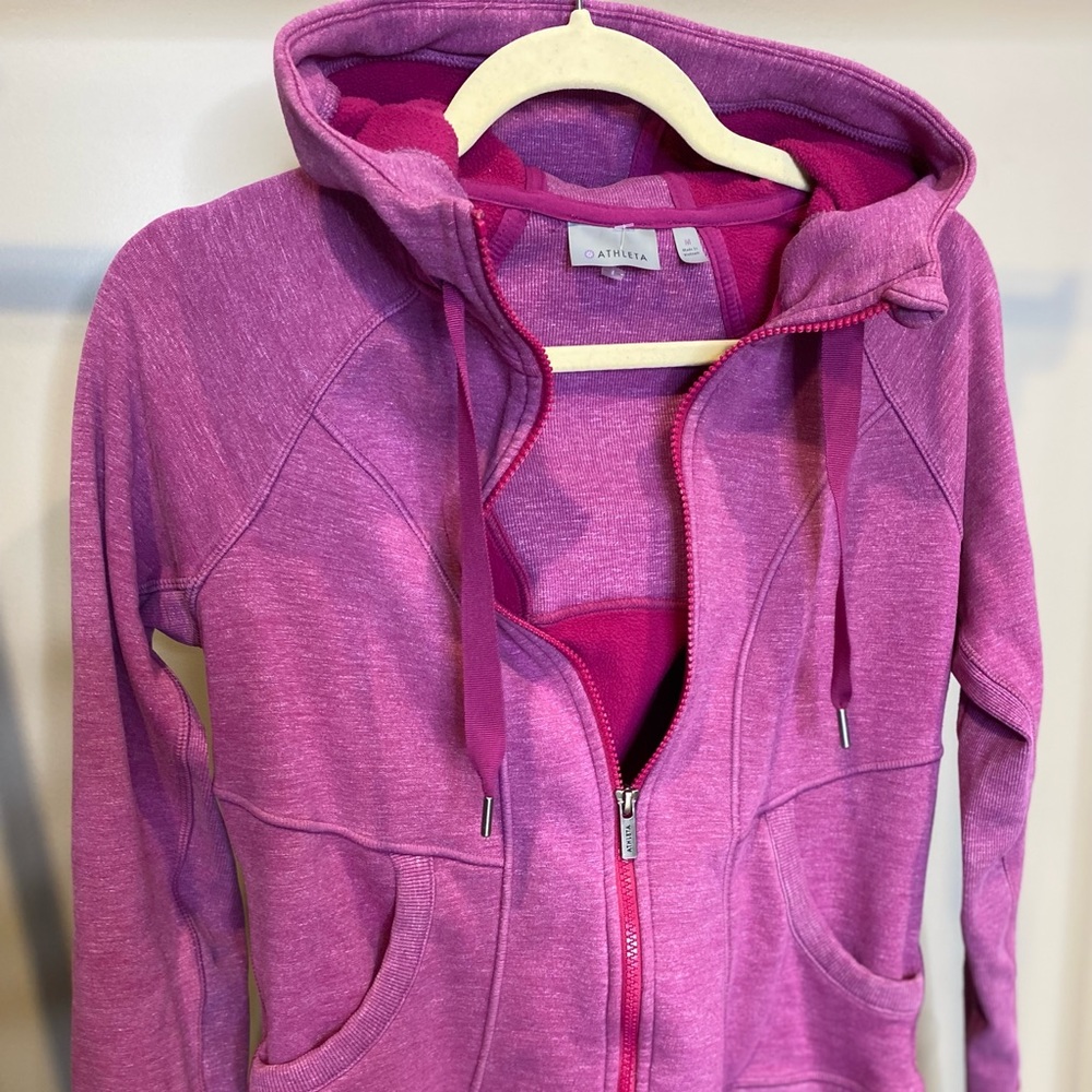 Athleta women’s medium zip up